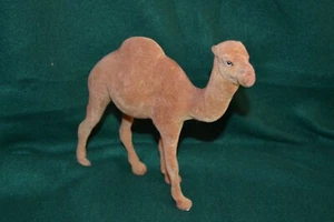 Cammello marrone floccato ~ 6 3/4" di altezza ~ occhi di vetro ~ statuina presepe di Natale - Foto 1 di 9