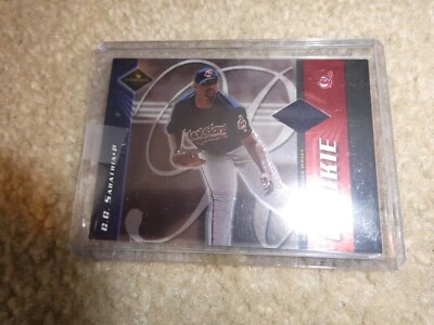 Tarjeta de camiseta Leaf Limited CC Sabathia 2001 410/500 #359 casi nueva Foto 1 de 2