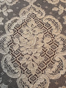 RARE 8 FRENCH ALENCON LACE Table PLACEMATS WHITE FRANCE GORGEOUS!! - Picture 1 of 15