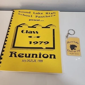 Round Lake High School Panthers presents... Class of 1979 Reunion Book & Keyring - Picture 1 of 10