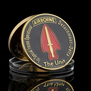Moneda Desafío Chapada en Oro Ejército Aerotransportado Operacional Fuerzas Especiales Unidad EE. UU. 1ª - Imagen 1 de 9