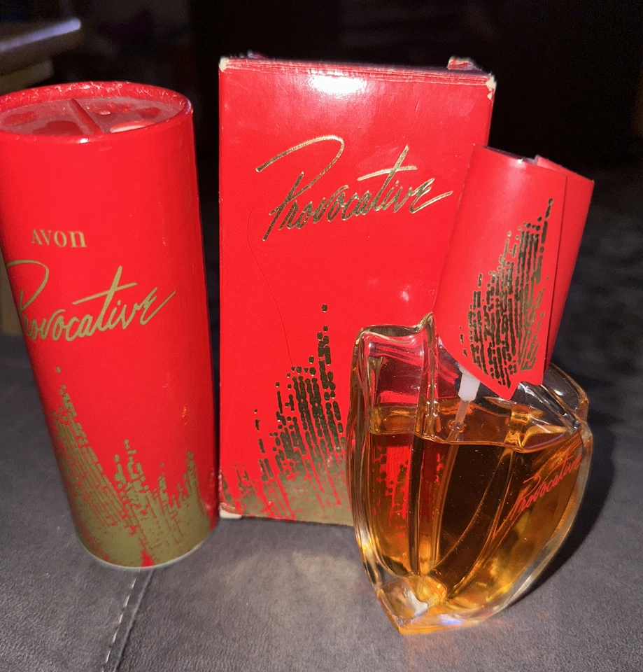 Avon провокационный тальк и одеколон спрей комплект  - Изображение 1 из 1