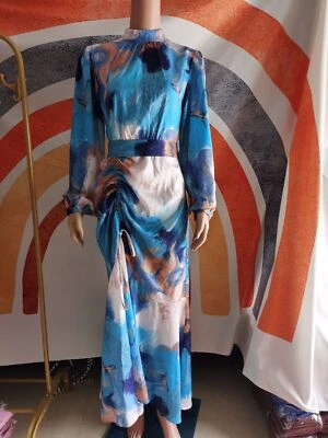 Women Muslim Islamic Fashion Drawstring Bodycon Slim Long Dress Party Abaya Gown - Image 1 of 4