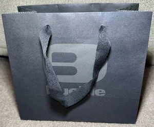 Borsa shopping carta riutilizzabile fibbia nera regalo abbigliamento 7x8 - Foto 1 di 9