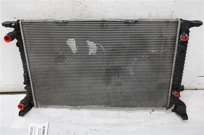 RADIATOR Audi Q5 A4 A5 A6 2009 09 2010 10 2011 11 2012 12 Auto 1357337 - Image 1 of 4