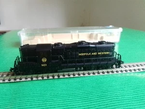 Life-like N, 7140 Locomotora Diésel Como Nueva, Ferrocarriles USA, OVP - Imagen 1 de 11