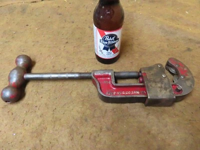 Vtg Reed Mfg No.2F,4-Wheel HD Pipe Cutter,1/8-1.5",USA~AVG/GD🤠🤠🤠#R5.14.24RL - Image 1 of 4