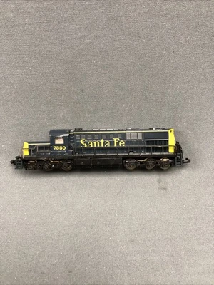 Model Power N Scale 7550 Santa Fe Alco RSD-15 Diesel Locomotive UNTESTED (LOOK) - Image 1 of 4