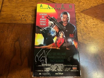 Alien Intruder (VHS, 1992) Signed By Tracy Scoggins, Billy Dee Williams Horror - Image 1 of 4