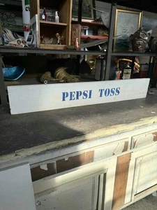 Insegna Carnevale Vintage Anni 60 Pepsi Toss Legno Gioco Insegna Soda, Cola Pop Dipinta A Mano - Foto 1 di 6
