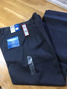 Dockers Iron Free Khaki 34x32 Heather Gray Pleated Cotton Blend Classic Fit  NWT - Imagen 1 de 1