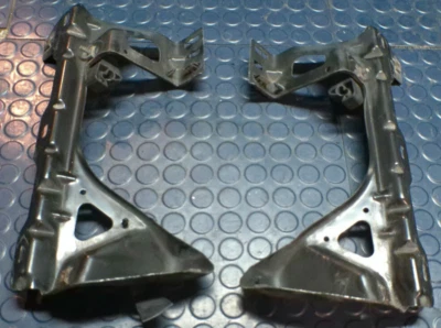 Juego de 2 soportes de soporte de radiador para GMC Sierra 1500 2007-2013 izquierda y derecha Foto 1 de 4