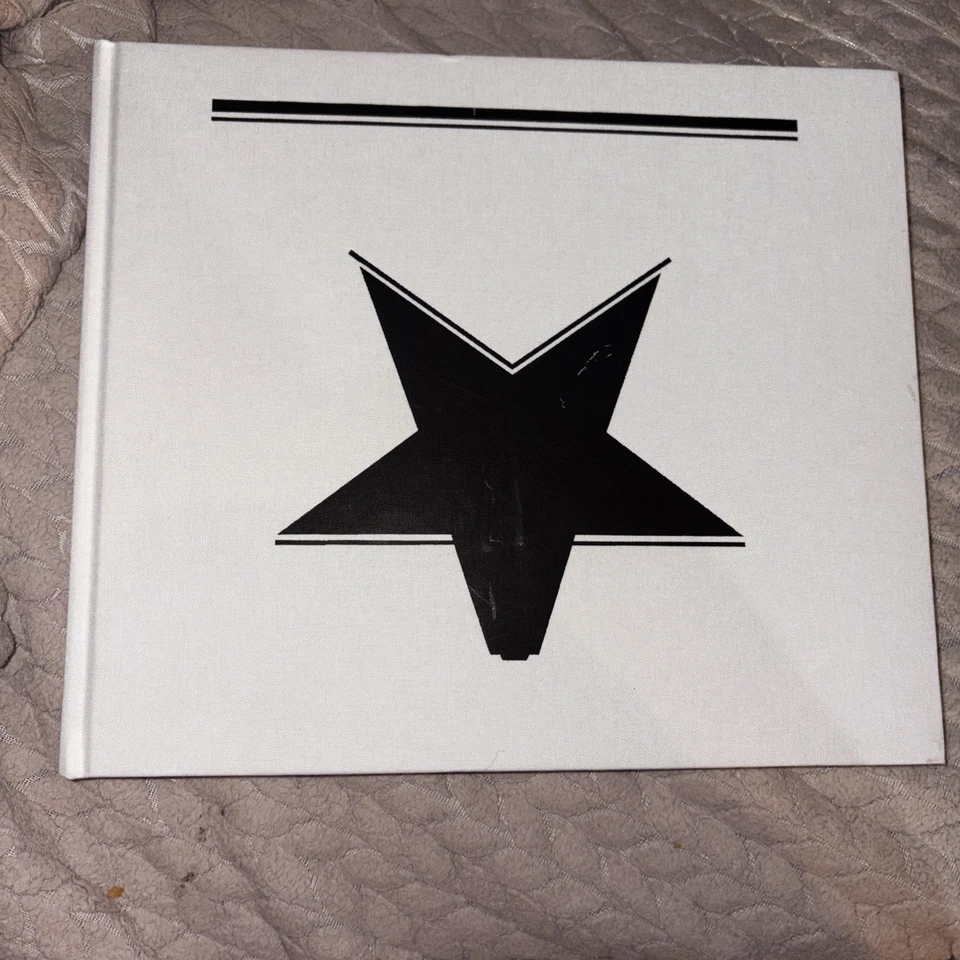 Jo Baer: Broadsides & Belles Lettres. Selected Writings and Interviews 1965-2010 Foto 1 de 4