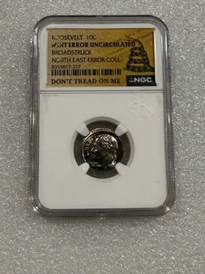 Moneta errore 2005 P Roosevelt Dime ~ Broadstruck ~ NGC NON CIRCOLATA ~ etichetta serpente - Foto 1 di 2