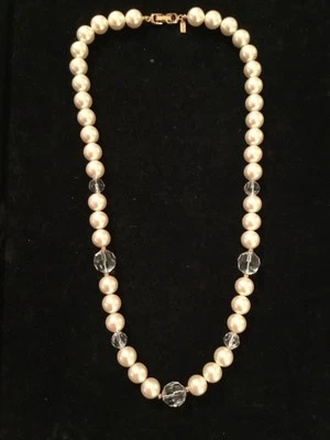 Precioso Collar Vintage MARVELLA Grande Imitación Perla y Cuentas de Cristal Transparente-24" Largo  Foto 1 de 4