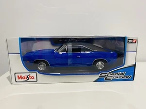 MAISTO 1969 DODGE CHARGER R/T BLUE WITH BLACK ROOF DIE-CAST CAR 1/18 SCALE NEW - Bild 1 von 6