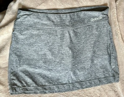 Falda/pantalones cortos deportivos grises BENCH - medianos Foto 1 de 4