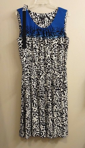 OFF WHITE Abito smanicato Alfani taglia 14 con cintura blu corpetto ombre nero bianco sporco linea A