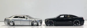 2 Jada Toy Dub City Diecast Cars 2006 Dodge Charger 2005 Chrysler 300C 1:24 Hemi - Picture 1 of 19