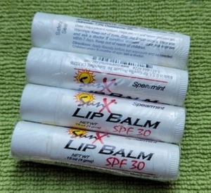 (4 PAQUETE) Bálsamo labial North By Honeywell Tube Sun SPF30+ Spearmint 0,15 oz (4 gms) - Imagen 1 de 1