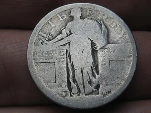 Dateless Silver Standing Liberty Quarter, Type 1 Variety Minted in 1916 and 1917 - Picture 1 of 3