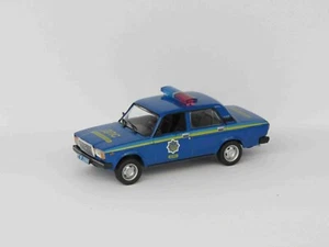 DIE-CAST AUTO POLIZIA LADA VAZ 2107 - POLICE CARS DE AGOSTINI 1:43 - Imagen 1 de 2