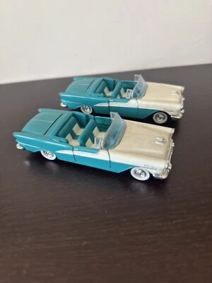 1955 OLDSMOBILE STARFIRE CONVERTIBLE CAR DIECAST-1/43-1997 ROAD CHAMPS - Image 1 of 4