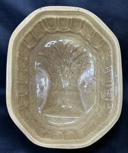 Antike gelbe Ware Steinzeug/Pudding Form Weizen Garbe Design 7 7/8”x6,5x4” - Bild 1 von 22