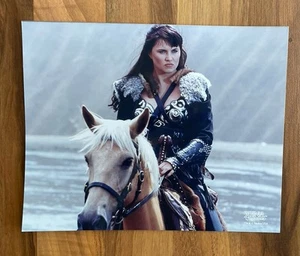 Foto oficial de creación original de Xena Lucy sin ley desconocida # 8x10 fotografía 29 - Imagen 1 de 2