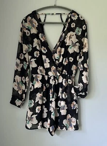 Beautiful ASTR Black Flowy Floral Romper Shorts Semi Sheer Sleeves Size S Unworn - Picture 1 of 8