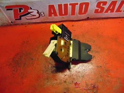 00 99 98 volvo s70 trava de porta-malas e conjunto de atuador de trava de energia - Imagem 1 de 4