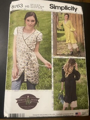Delantal envolvente Simplicity Pattern 8763 Ms VERITY HOPE~Vestido delantal~Bloomers talla 6-14 Foto 1 de 2