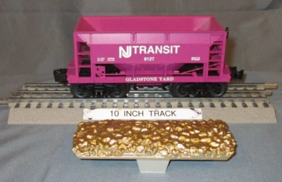Lionel 16177 NJ Transit #9127 Purple "Gladstone Yard" Ore Car w/ "Gold" O/027ga - Image 1 of 4