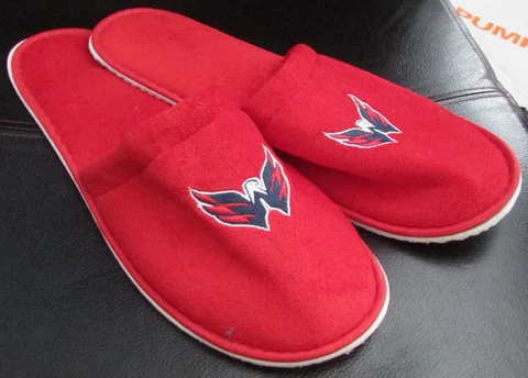 NHL Washington Capitals Slippers Size XL Forever EUC Cover