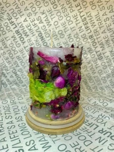 Botanical candle - Picture 1 of 2