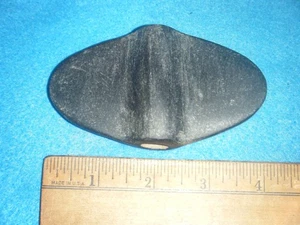 4 Zoll   OVALER GEFLÜGELTER BANNERSTEIN AUS KY. SCHWARZE GLIMMERFLOCKEN - Bild 1 von 4