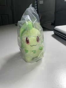 Chikorita Sitting Cuties Plüsch Pokémon Legenden Z-A Vorbestellung Exklusiv - Sealed - Bild 1 von 4