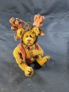 Vintage 2000 Boyds Bears Christbaumschmuck Elch Mütze Bär mit Glocken Unikat - Bild 1 von 6
