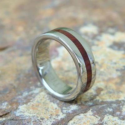 Alianza de anillo de boda de titanio con incrustaciones de madera de koa genuina joyería hawaiana 6 mm TIR4042 Foto 1 de 4