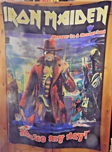 Iron Maiden , Tuch zum Aufhängen , Stranger In A Strange Land , 138 cm x 98 cm - Imagen 1 de 4