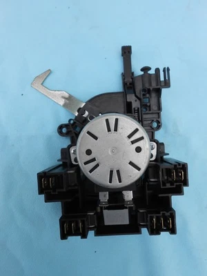 BE Door Safety Block for Whirlpool 6th Sense Oven Model AKZM8530/IX - Image 1 of 3