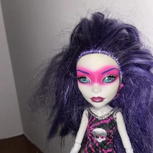 Spectra Monster High Doll Ghouls Night Out Spectra Vondergeist Purple Hair #e9 - Picture 1 of 9
