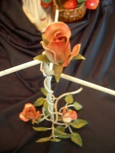 Vintage ITALIENISCHE TOLE Metall Handtuchhalter rosa Rosenknospen Original Etikett - Bild 1 von 5