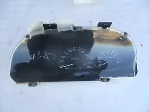 2000 Escort ZX2 Instrument Cluster w/Tachometer 77K - Foto 1 di 3
