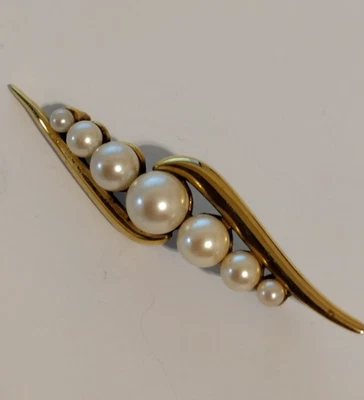 人造珍珠白色串珠金色时尚服装胸针 — 第 1/4 张图片