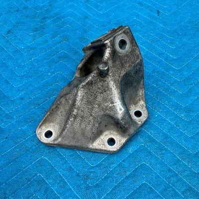 Оригинальный правый кронштейн крепления двигателя для BMW 650i xDrive 4.4 N63 2012–2017 годов выпуска 2211677762201 - Изображение 1 из 4