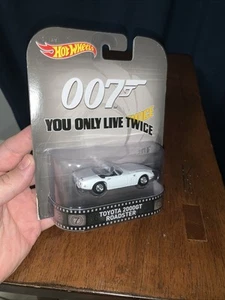 2014 Hot Wheels Retro Entertainment 007 You Only Live Twice Toyota 2000GT - Picture 1 of 7