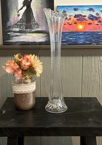 "Florero vintage oscilante de 8 dedos vidrio acanalado transparente MCM 17""" - Imagen 1 de 7