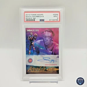 NBA Sekou Doumbouya PSA 9 • 2019 Panini Hoops Rokie Ink coche firmado como nuevo #SDM - Imagen 1 de 2