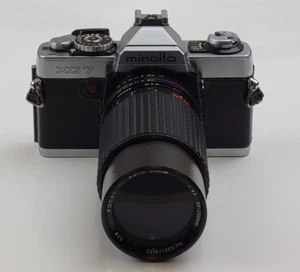 Minolta XG-7 SLR 35mm Film Camera w/ 80-200mm f/4.5 Lens - *FOR REPAIR* - Picture 1 of 9